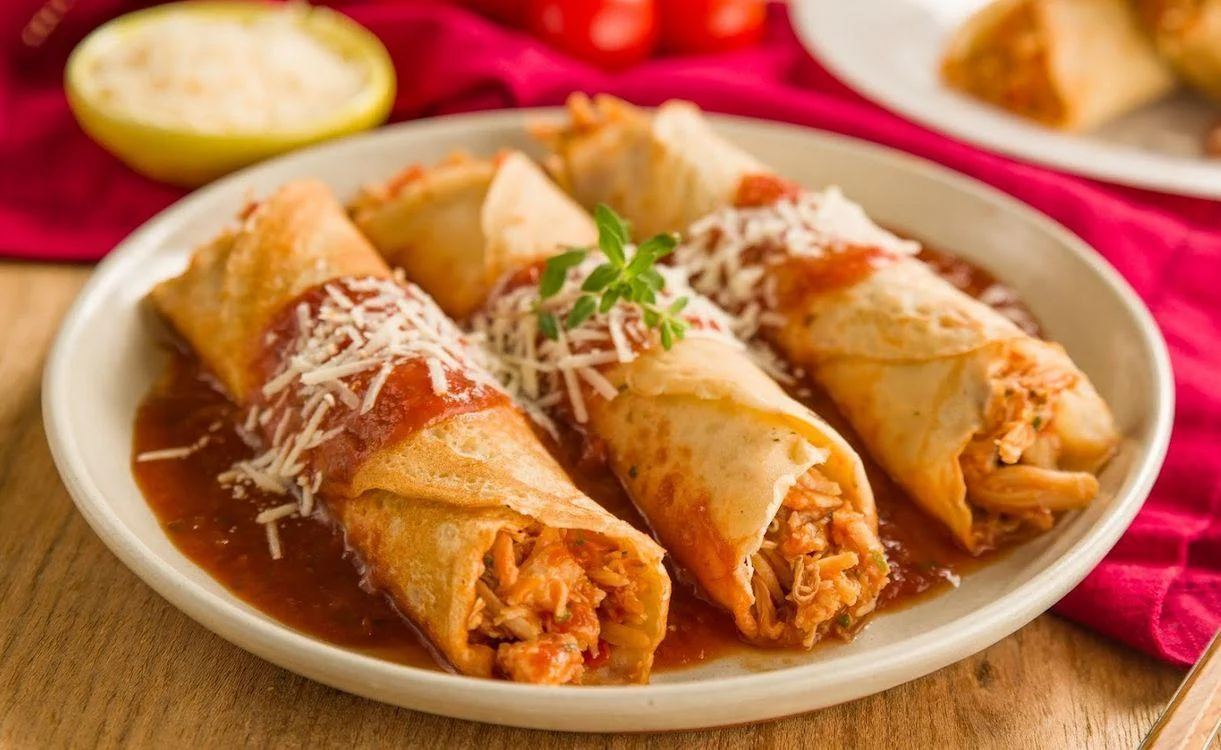 Panqueca de Frango com Requeijão